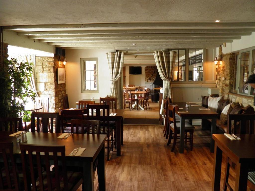 Eynsham The Talbot Inn المظهر الخارجي الصورة