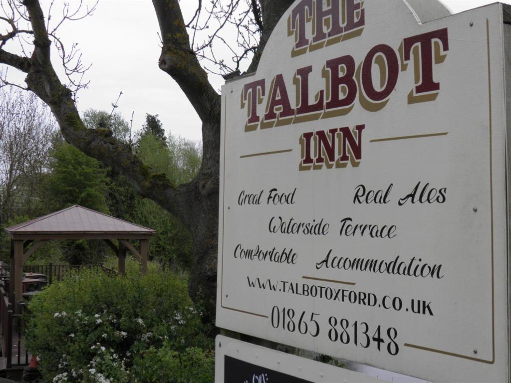 Eynsham The Talbot Inn المظهر الخارجي الصورة