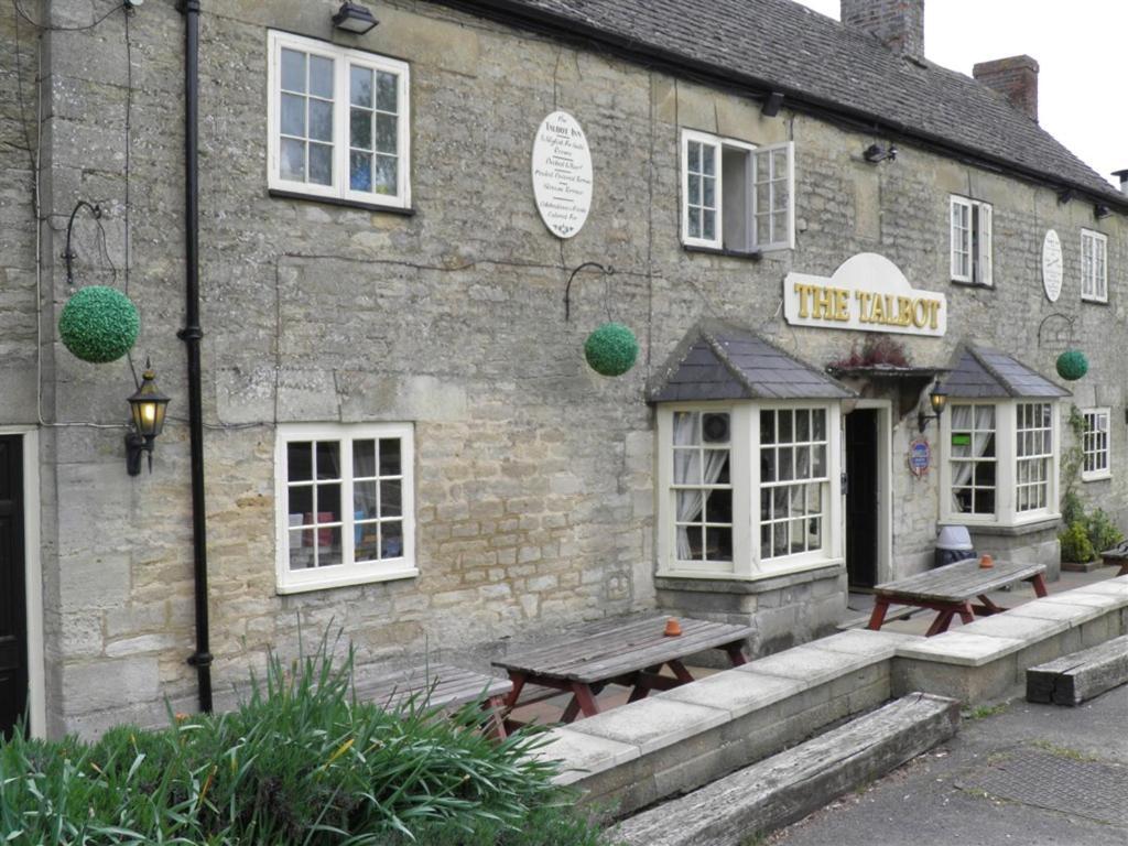 Eynsham The Talbot Inn المظهر الخارجي الصورة