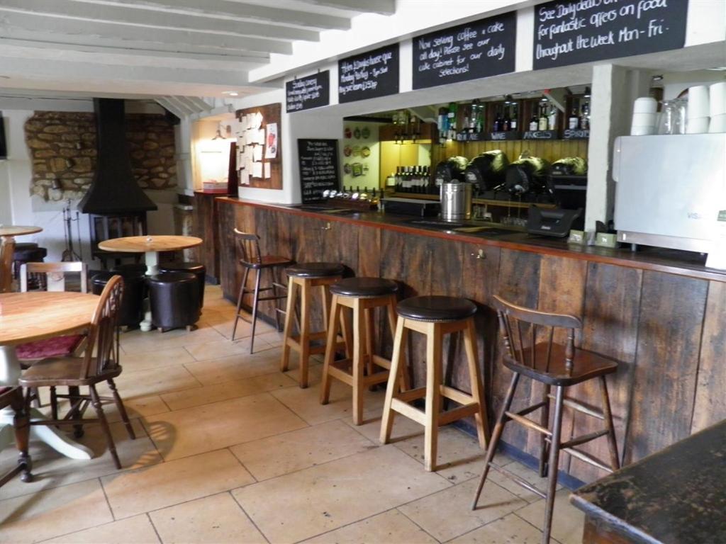 Eynsham The Talbot Inn المظهر الخارجي الصورة